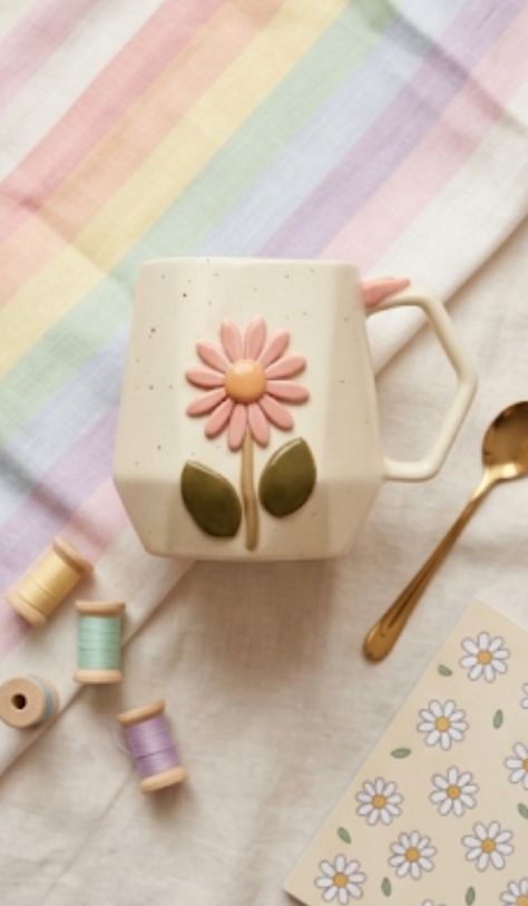 Hand-Crafted 3D Floral Daisy Ceramic Mug | Artisan Aesthetic Coffee & Tea Cup